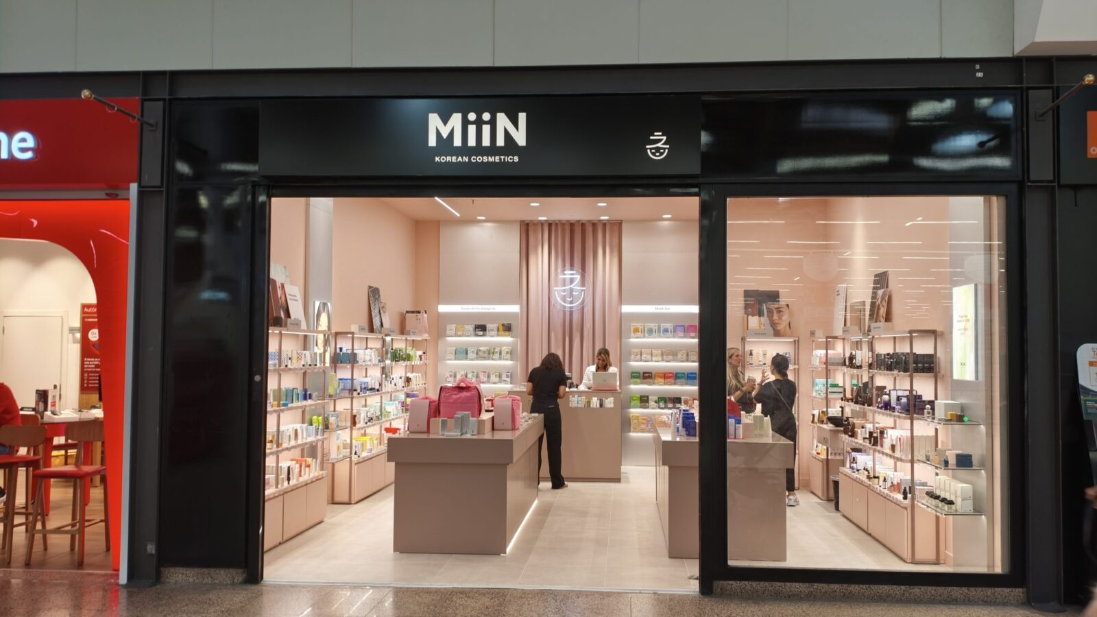 MiiN Cosmetics La Cañada en Marbella: perfumería y cosmética