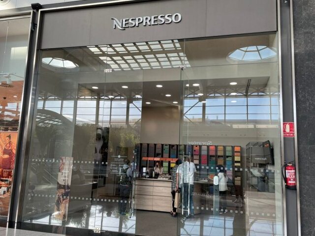 Nespresso Nevada Shopping en Armilla: tienda de café