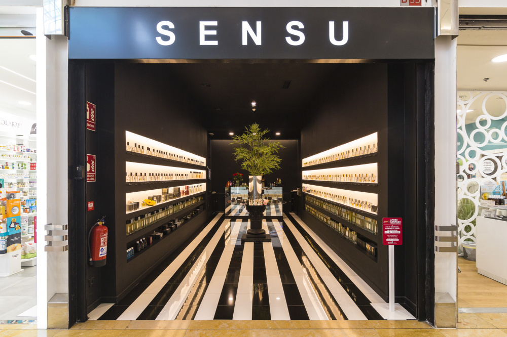 Sensu Miramar en Fuengirola: perfumería y cosmética