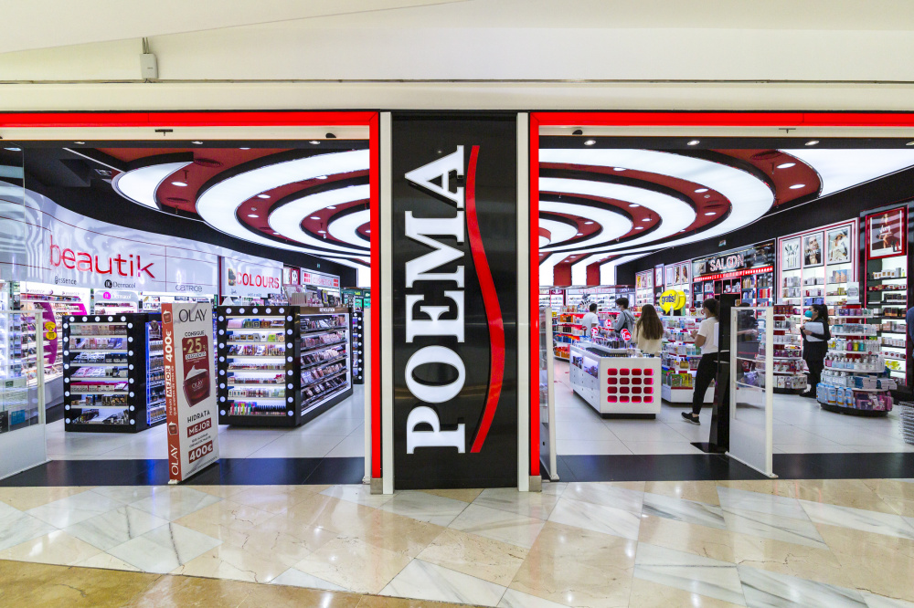 Pöema Miramar en Fuengirola: perfumería y cosmética