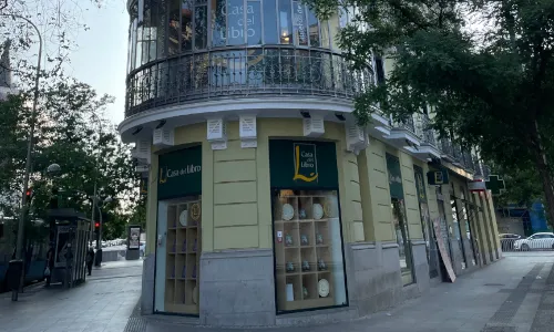 Casa del Libro Alcalá 96 in Madrid — bookshop