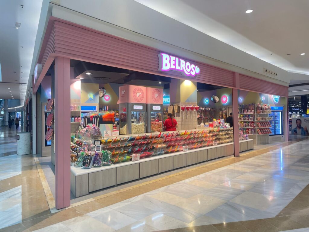 Belros Miramar en Fuengirola: golosinas y aperitivos