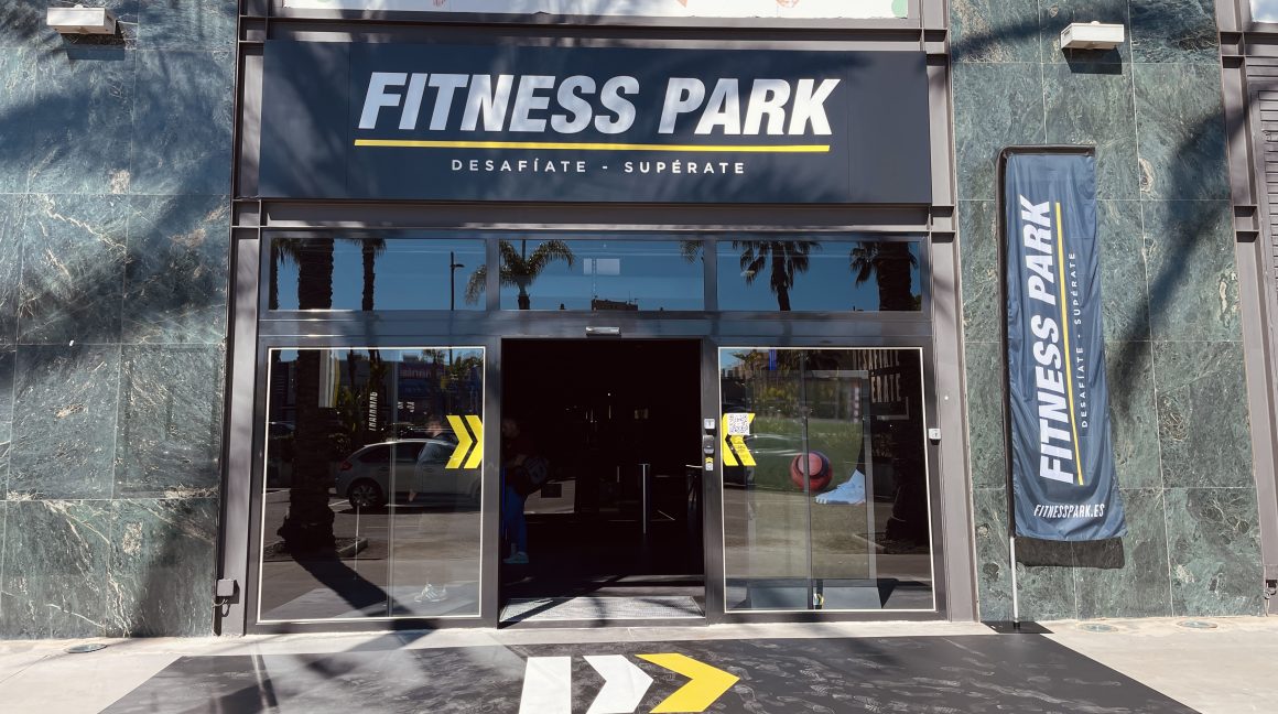Fitness Park Gran Plaza en Roquetas de Mar: gimnasio
