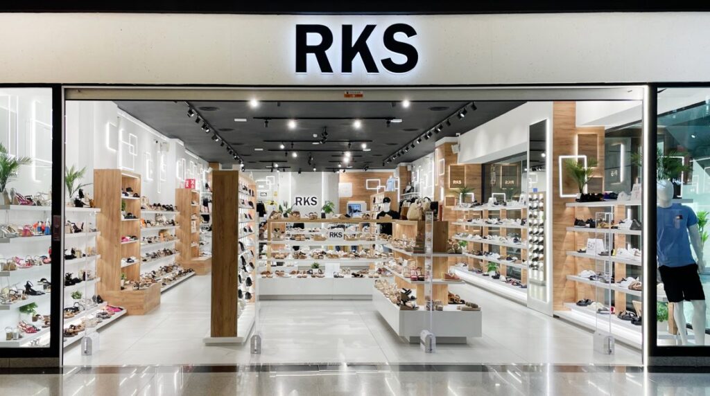 RKS Gran Plaza in Roquetas de Mar: shoe shop