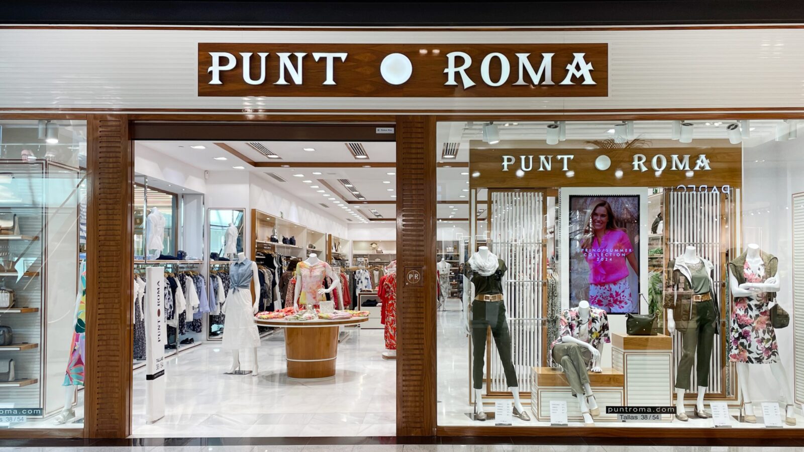Punt Roma Gran Plaza en Roquetas de Mar: tienda de moda