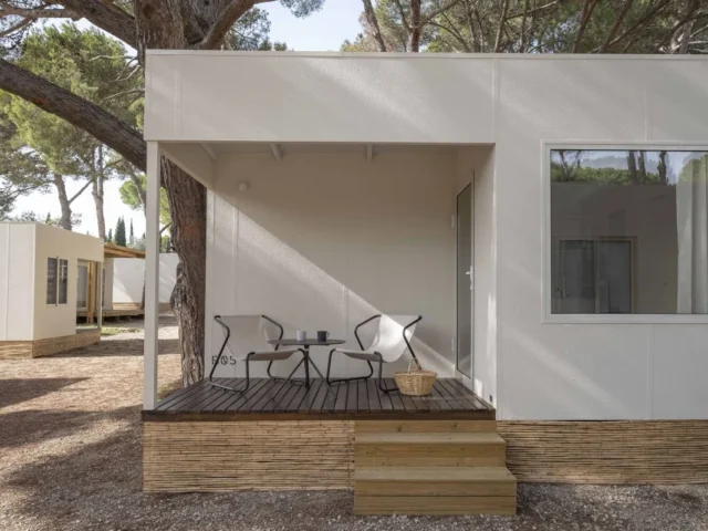 wecamp Cala Montgó en L’Escala: camping y glamping