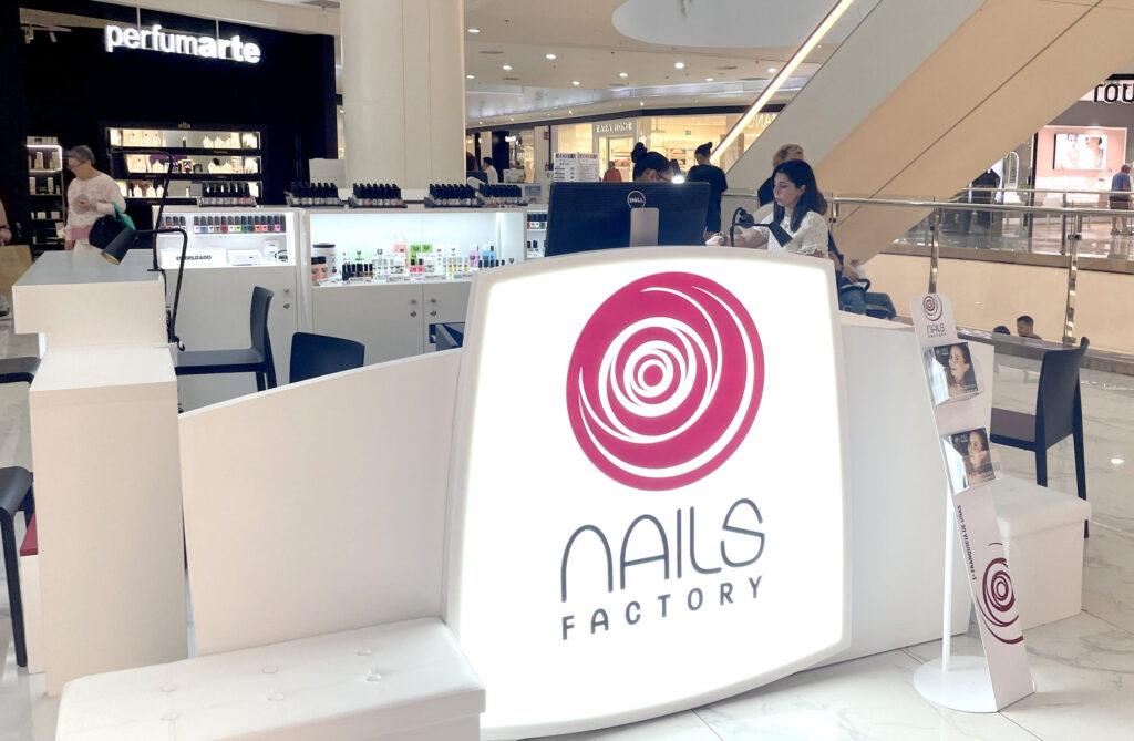 Nails Factory L’Aljub en Elche: manicura y estética