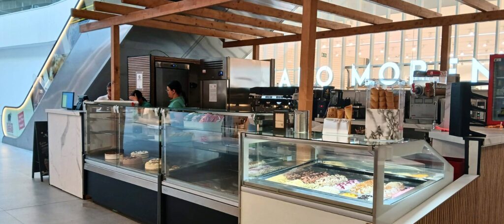 Nativo Jaén Plaza: cafetería