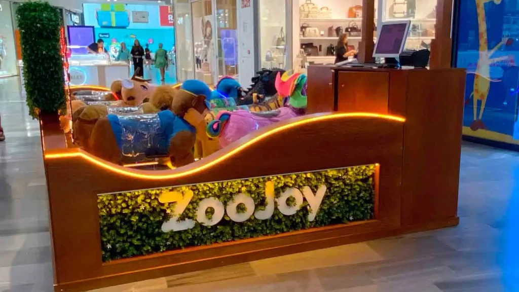 ZooJoy RÍO Shopping en Arroyo de la Encomienda: ocio familiar