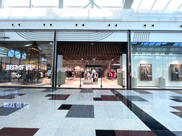 Adidas Nevada Shopping en Armilla: tienda de deporte