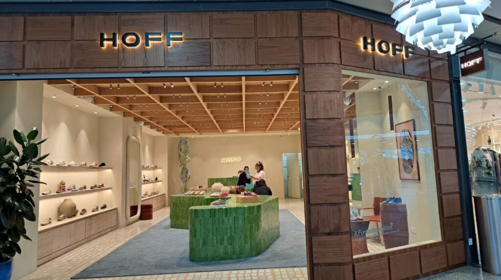 HOFF La Cañada en Marbella: tienda de calzado