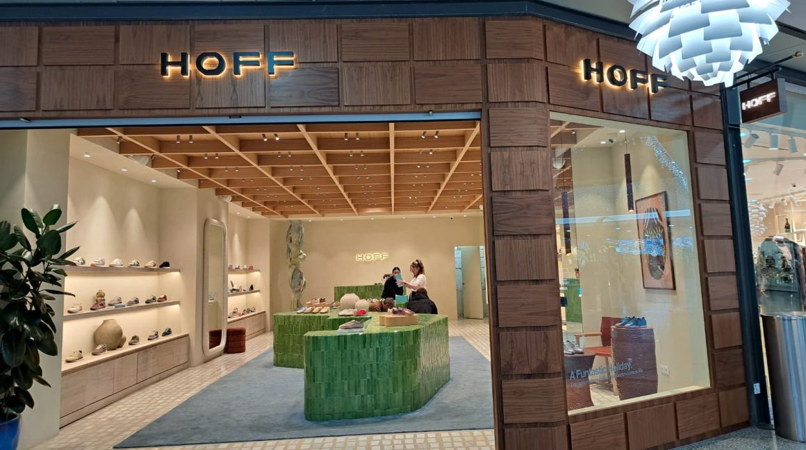 HOFF La Cañada en Marbella: tienda de calzado