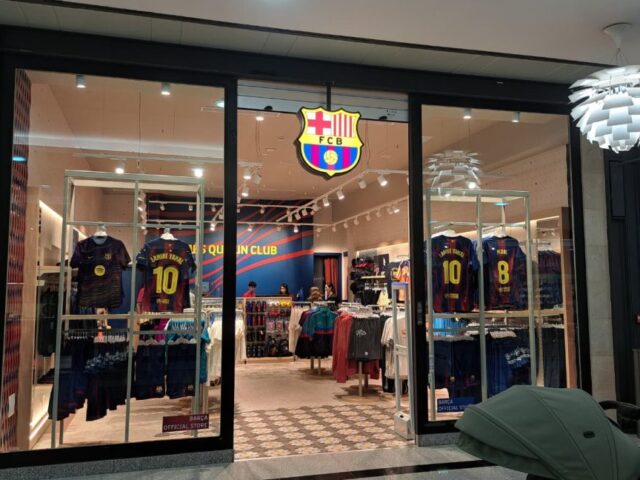 Barça Store La Cañada en Marbella: tienda de deporte