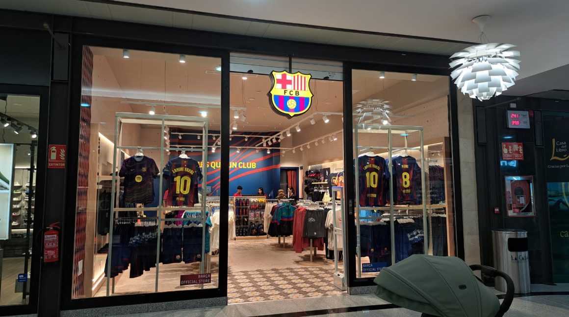 Barça Store La Cañada en Marbella: tienda de deporte