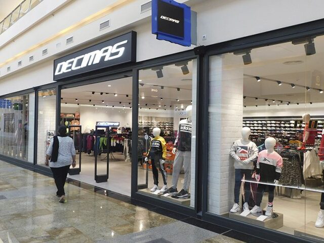 Décimas Dos Mares in San Javier: sports shop