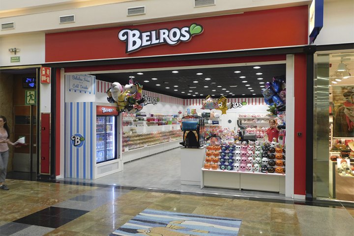 Belros Dos Mares in San Javier: sweets and nuts