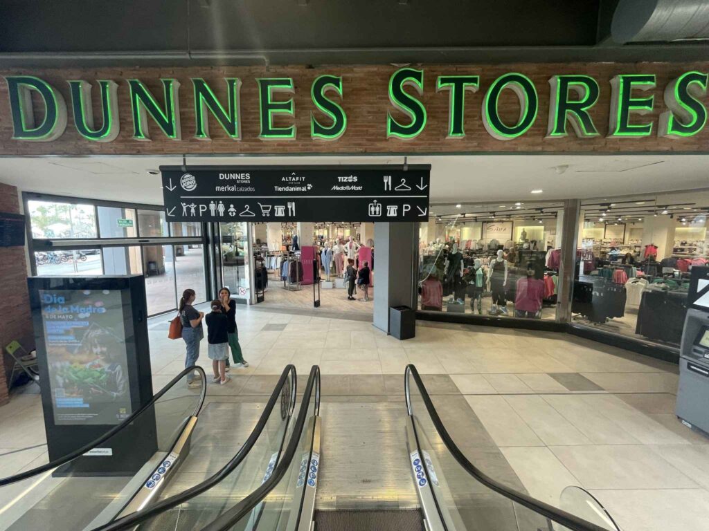 Dunnes Stores El Ingenio en Vélez-Málaga: tienda de moda