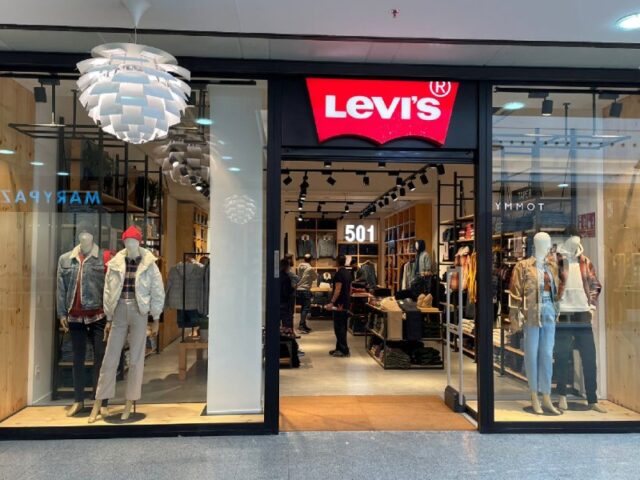 Levi’s Mediterráneo en Almería: tienda de moda