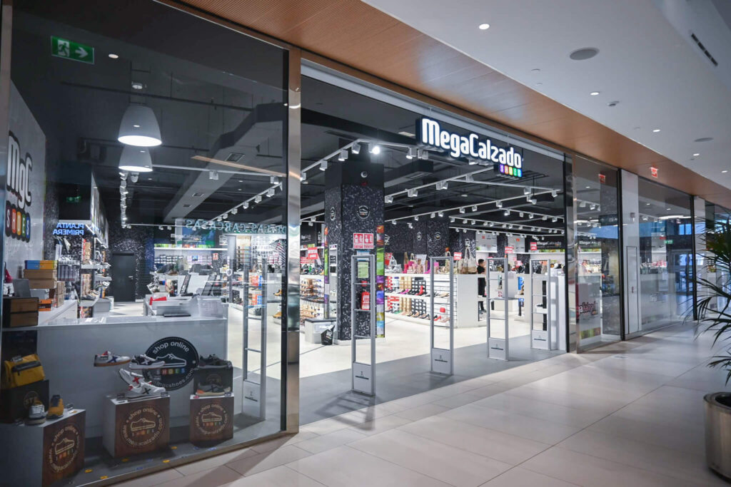 Megacalzado El Tormes en Santa Marta de Tormes: tienda de calzado
