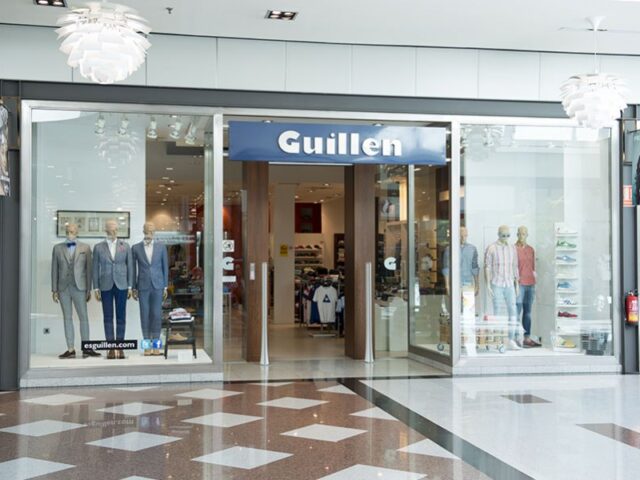 Guillen Gran Plaza en Roquetas de Mar: tienda de moda