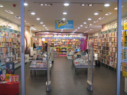 Casa del Libro La Vital in Gandía — bookshop